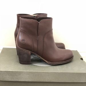 Women’s Brown Timberland Ankle Booties - Size 7